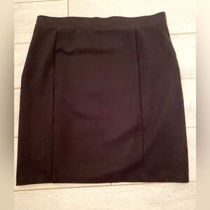 NWOT WOMEN’S LARGE MARIO SERRANI BLACK PENCIL SKIRT